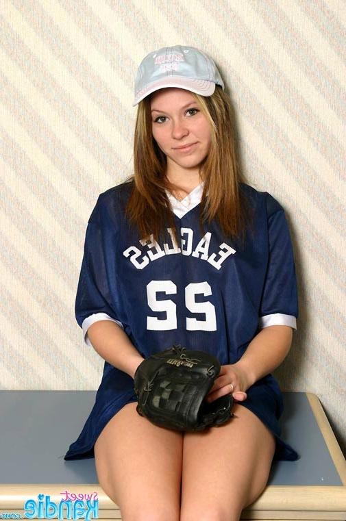 15P Sexy Teen And Her Perfect Titties