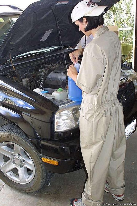 10P Skinny teen auto mechanic gets naked in her shop