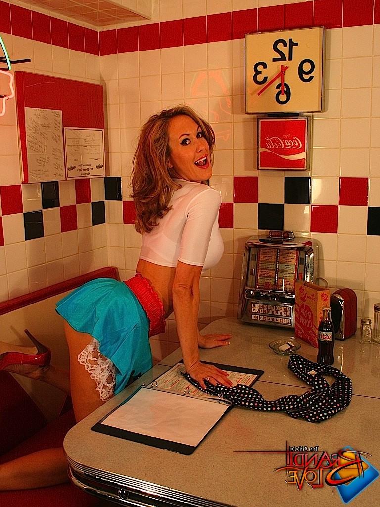25P Brandi Love Pinup