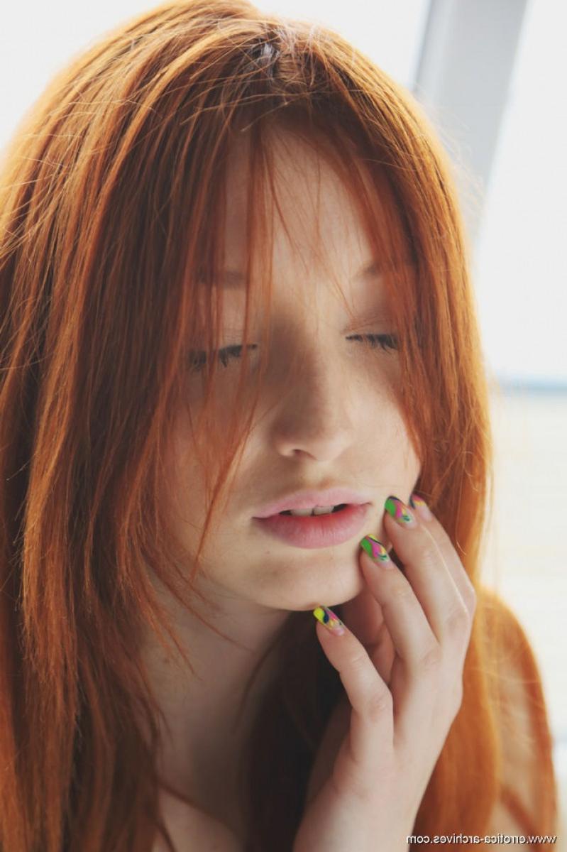 12P Lovely natural redhead exposed