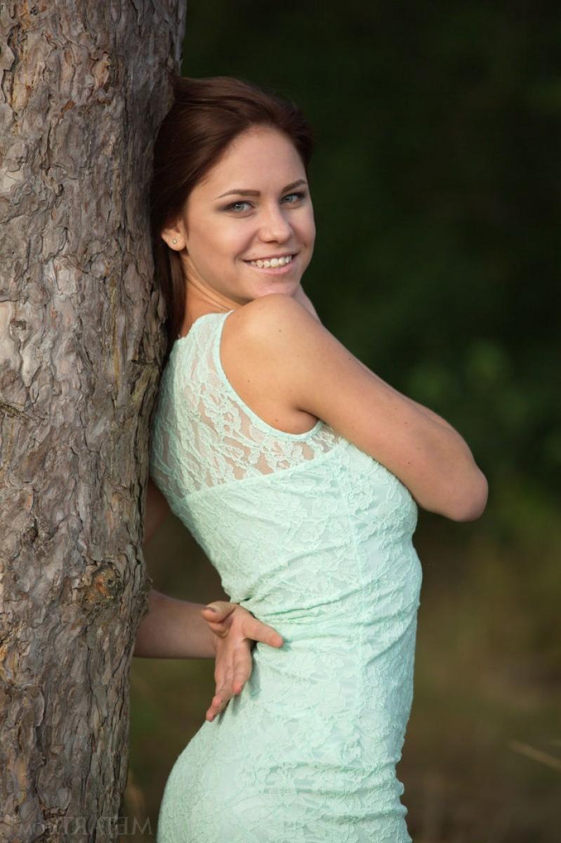 12P Lovely cutie naked in the outdoors