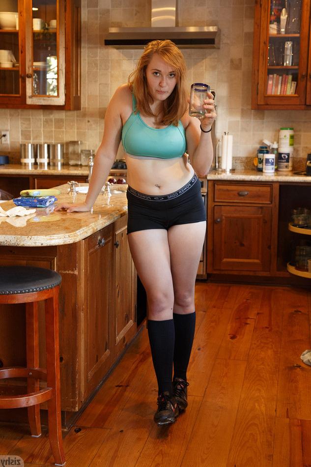 12P Busty sports girls