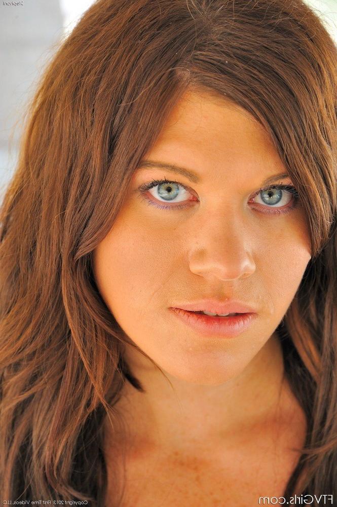 16P Sporty teen girl gets ndue