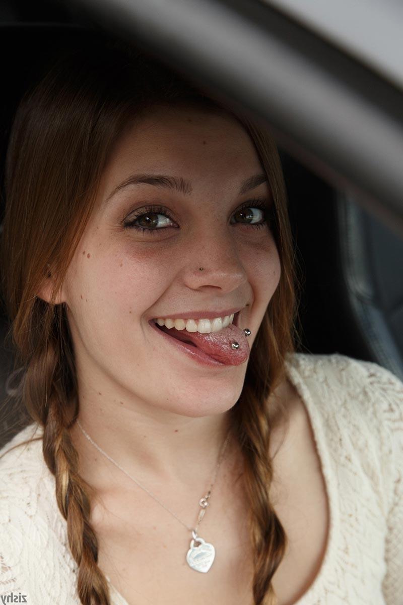 12P Cutie shows off her nice firm ass
