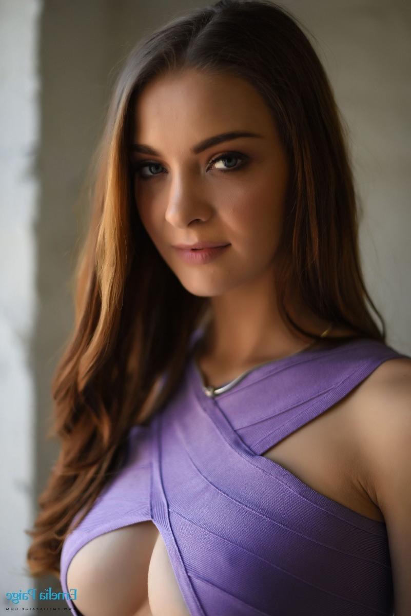 12P Hot busty chick in purple