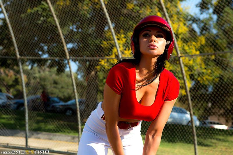 11P Porn Star Audrey Bitoni fucking her baseball buddy 