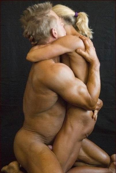 15P sexy muscle matures showing their bodies