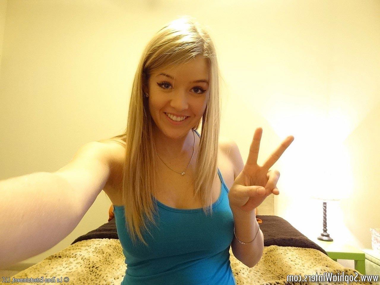 15P Sophia Winters gets a new camera and has some fun in her bedroom with it