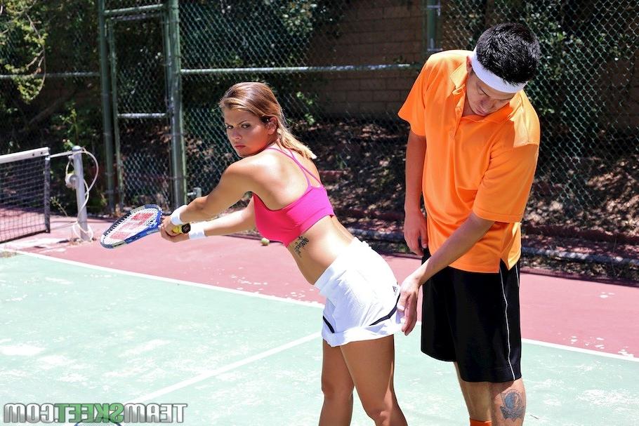 15P Keisha Grey Playing With Balls