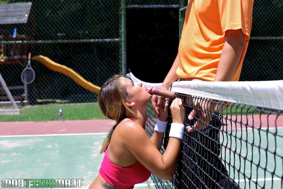 15P Keisha Grey Playing With Balls