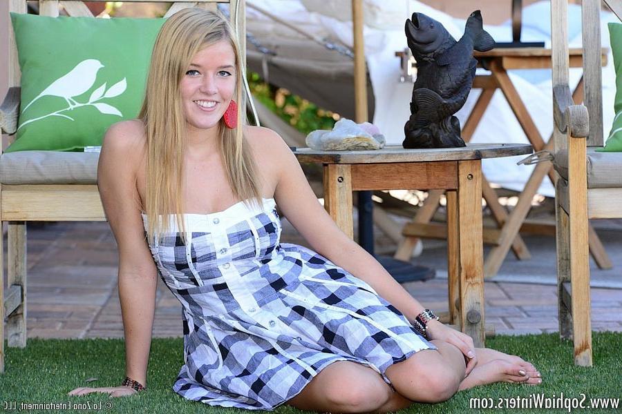 15P Sophia Winters strips everything off and cums hard to her vibrator