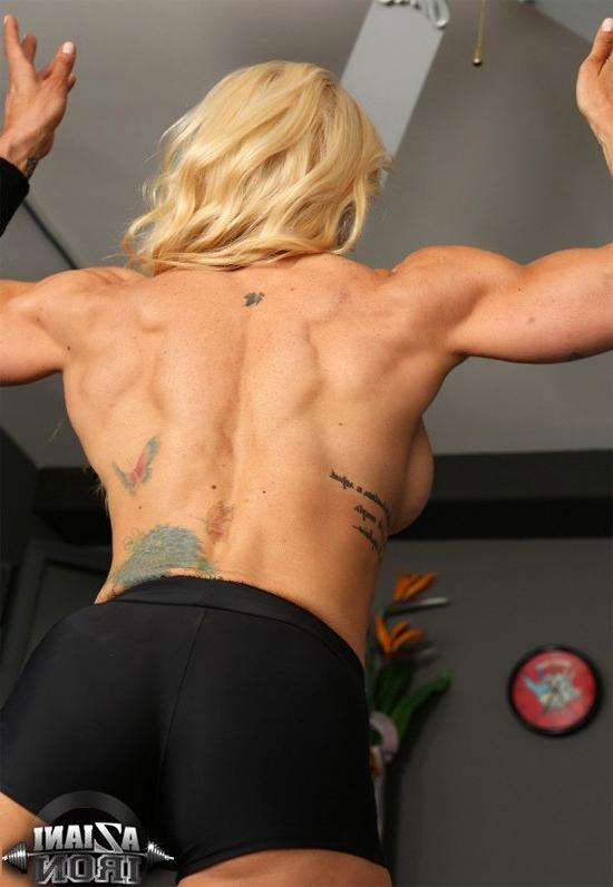 12P Muscle Goddess Jill Rudison Sexy Gym Workout