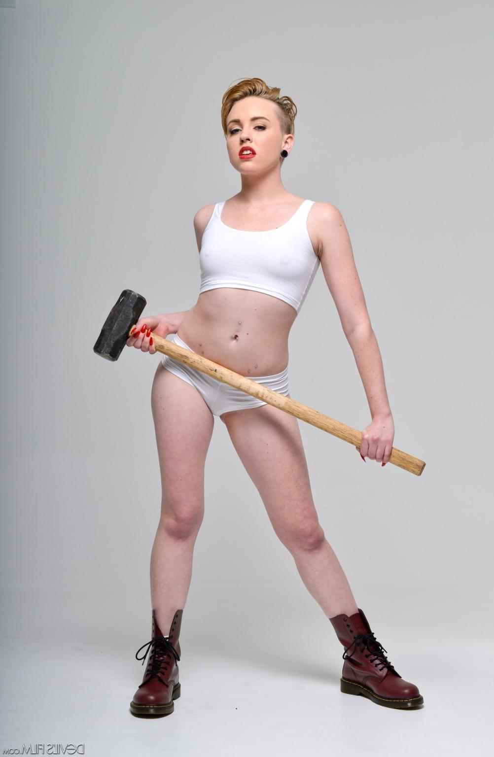15P Miley Mae  DevilsFilms