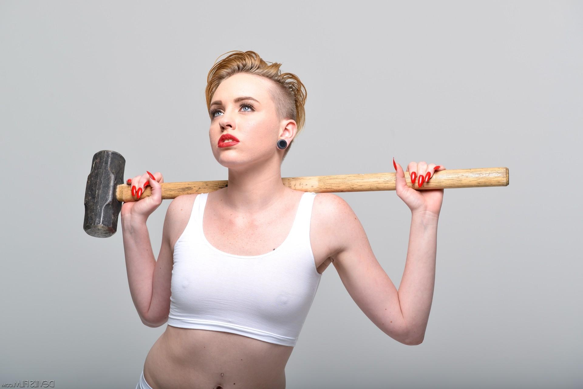 15P Miley Mae  DevilsFilms