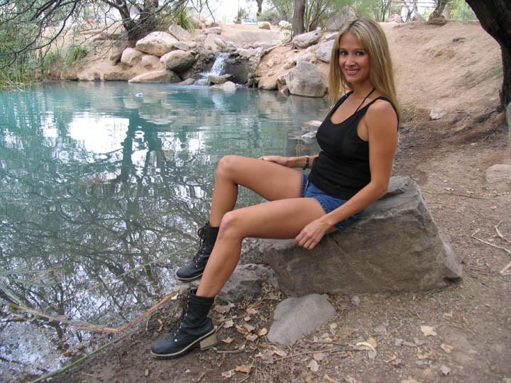 16P Heiße Frau Rio zeigt ihre tollen Titten
