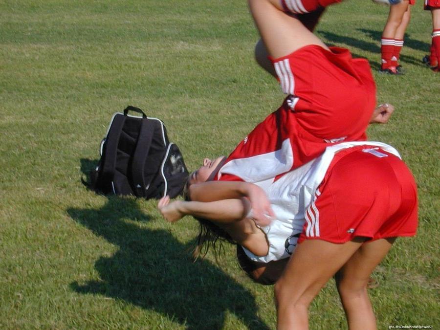 16P real teens play soccer