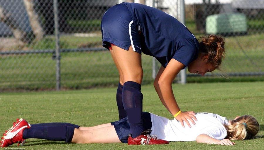 16P real teens play soccer