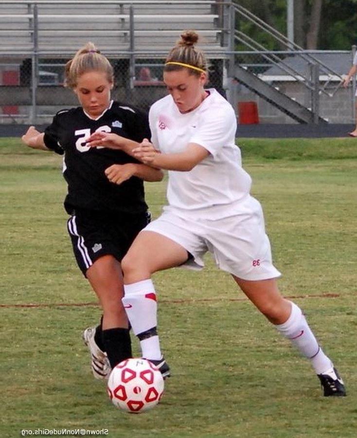 16P sporty soccer chicks