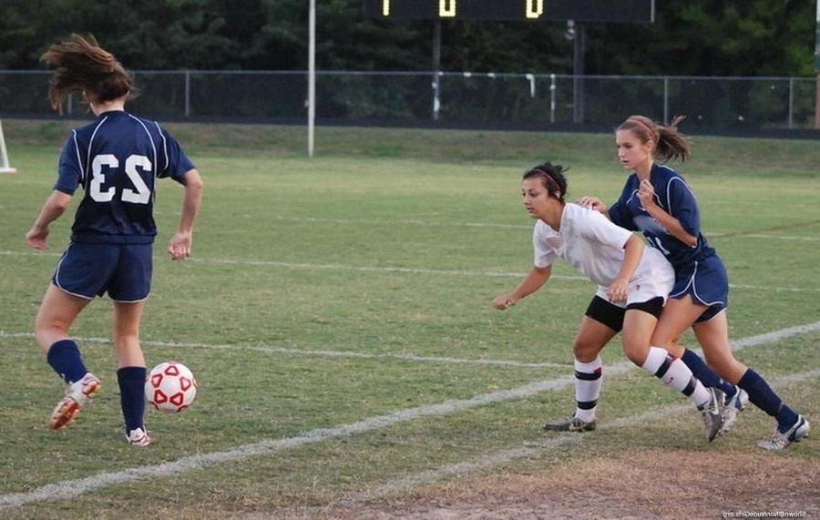 16P sporty soccer chicks