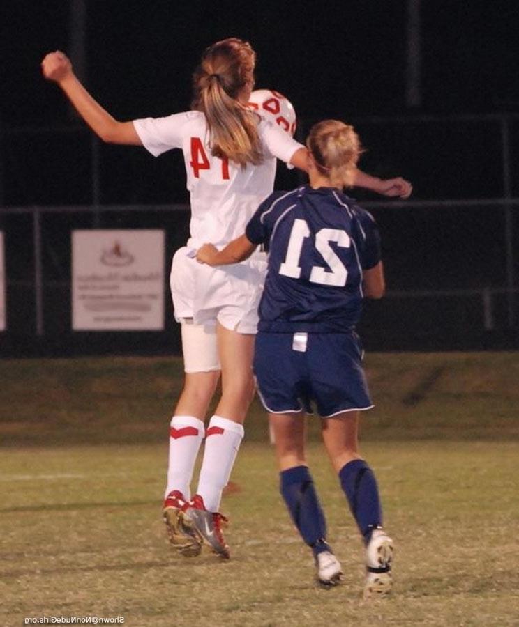 16P sporty soccer chicks