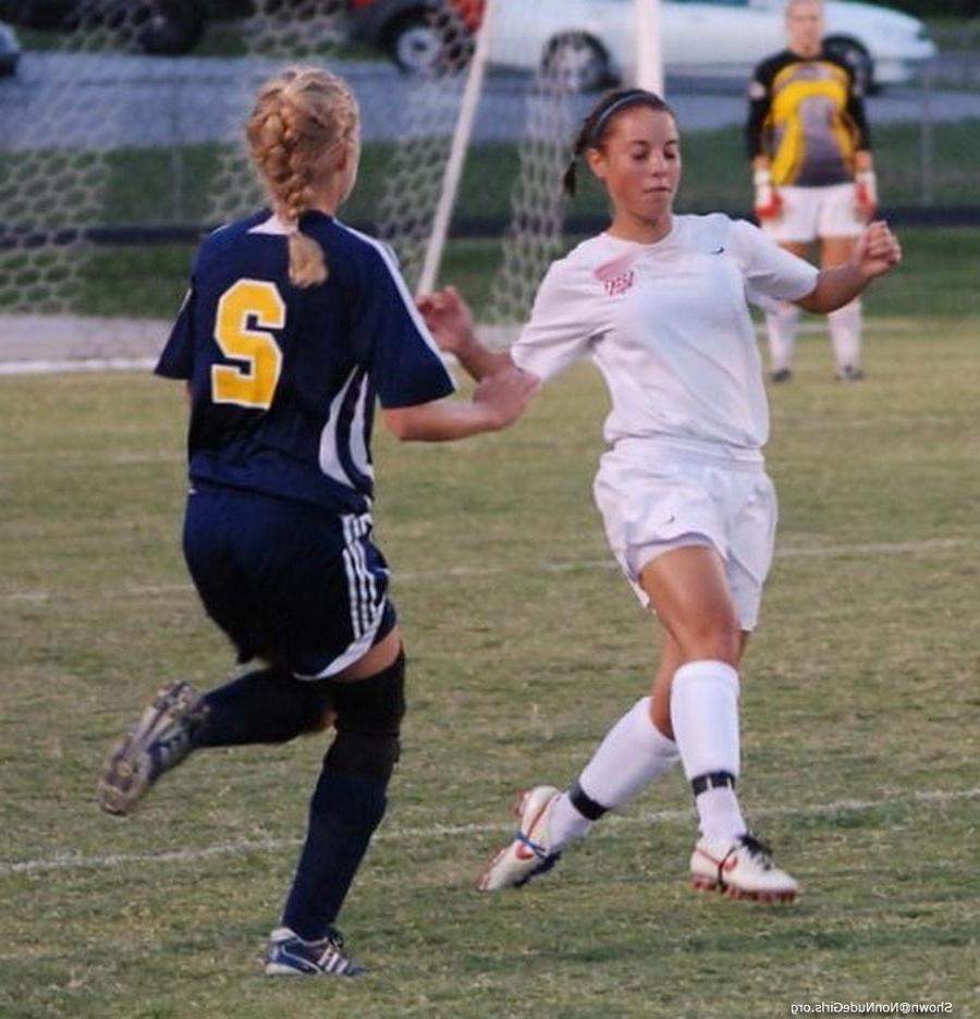 16P sporty soccer chicks