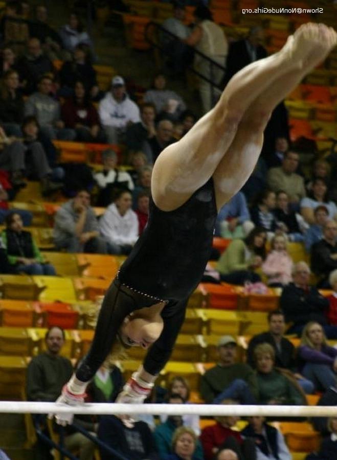16P college gymnasts