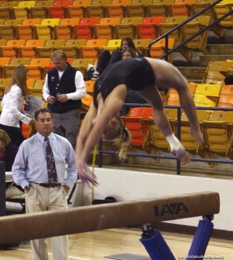 16P college gymnasts