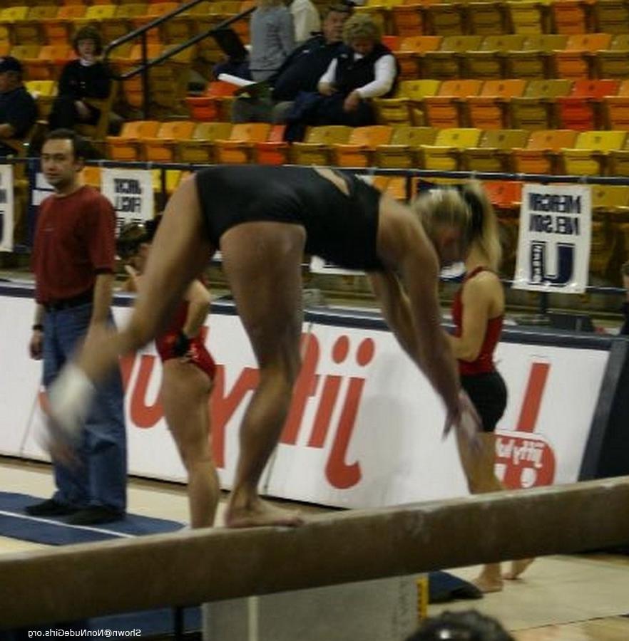 16P college gymnasts
