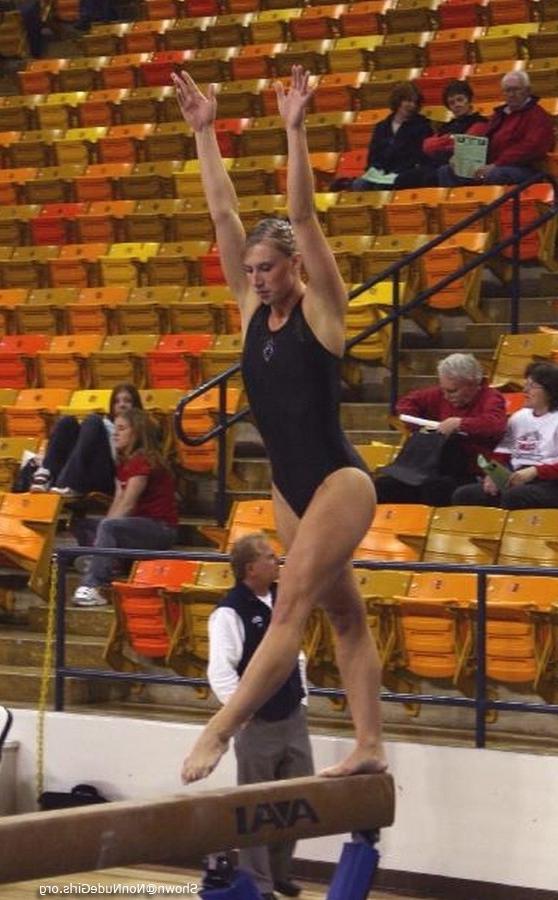 16P college gymnasts