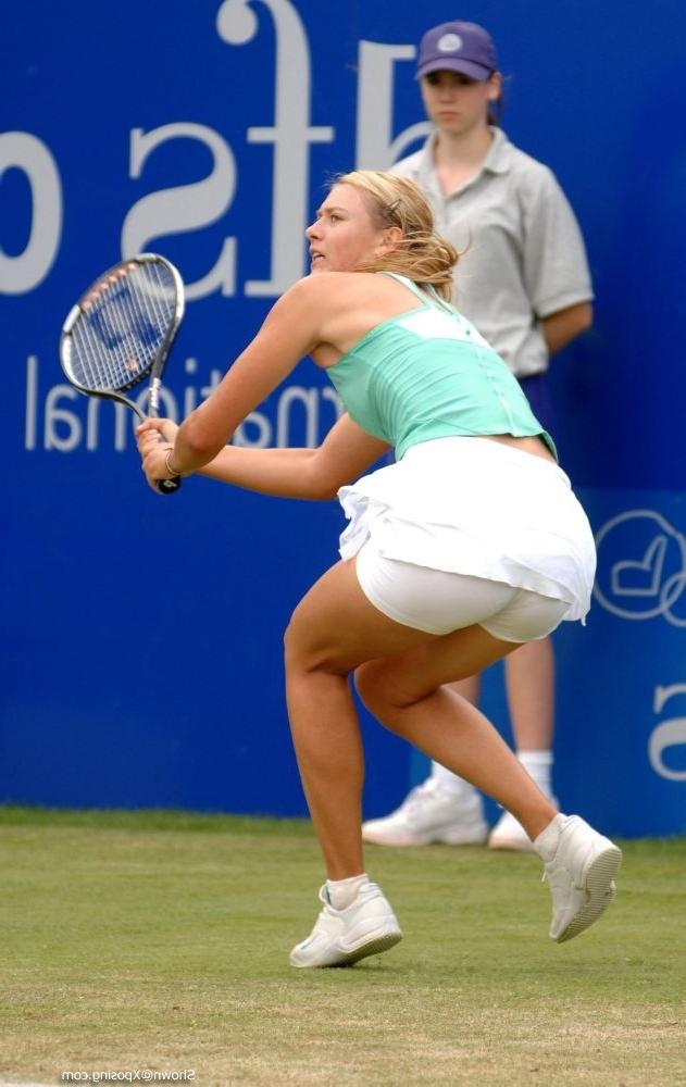 16P Tennis babe