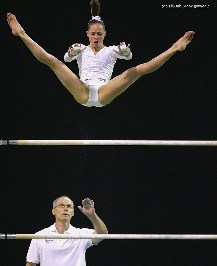 16P Gymnast spreading