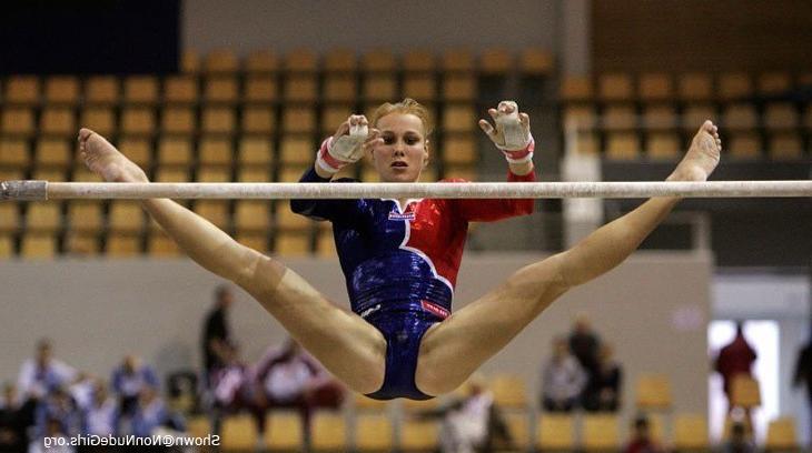 16P athletic girls crotch