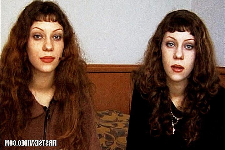 15P Brunette Twins Fuck Big Cocks