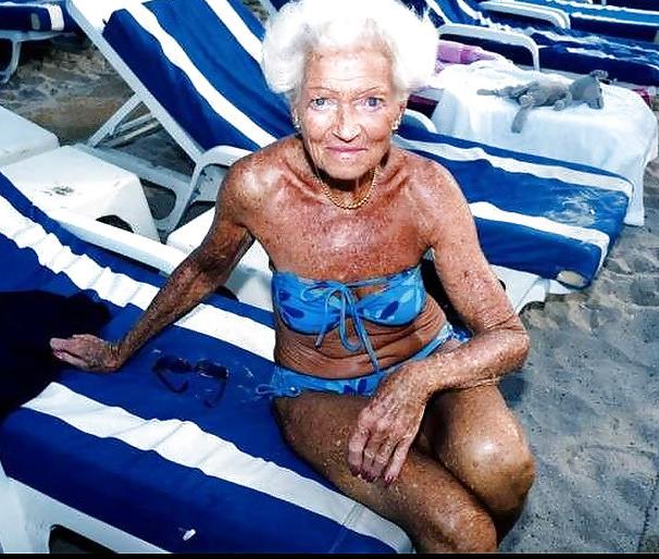 5P Weird grannies