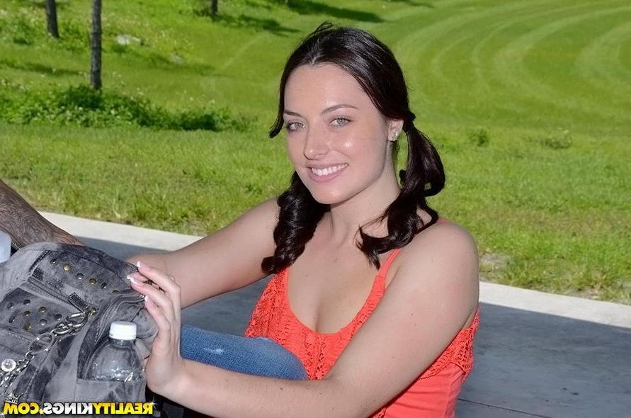 15P Naughty teen slut getting fucked by stranger cock