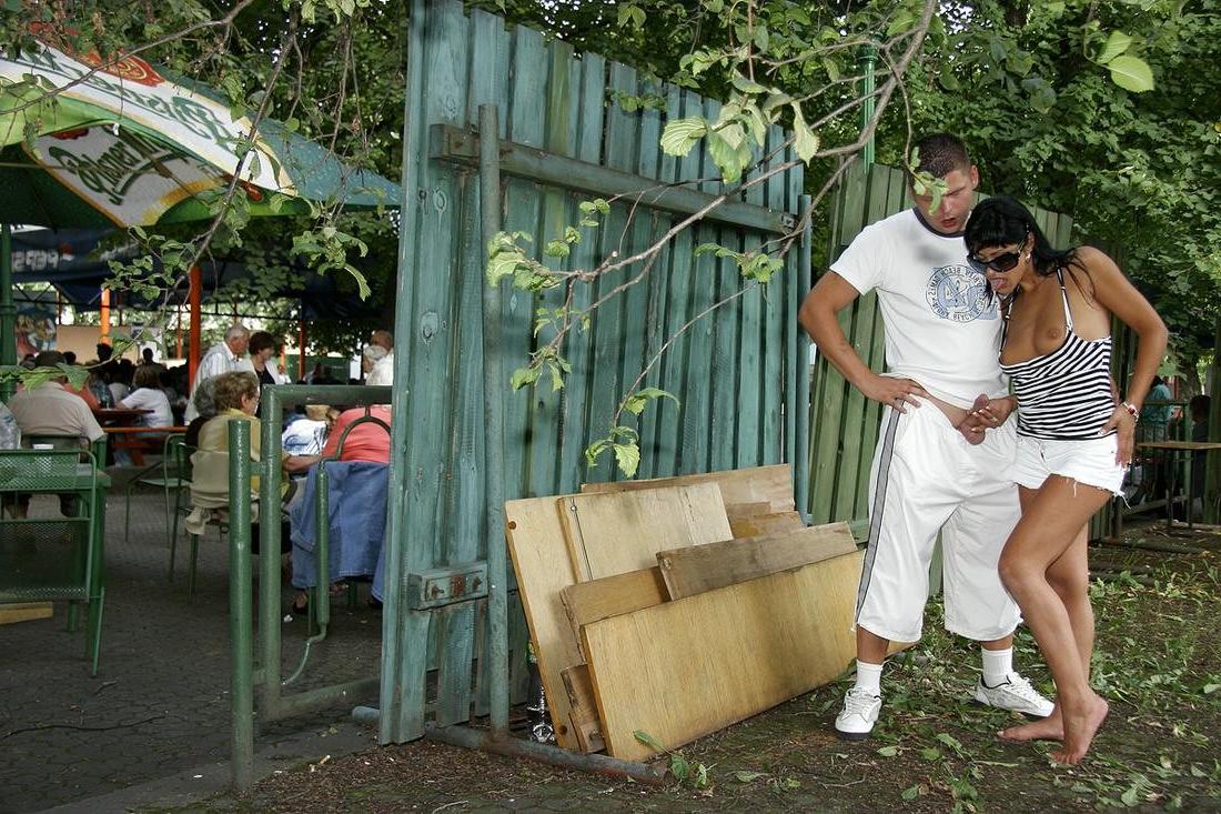 16P Public Park Sex