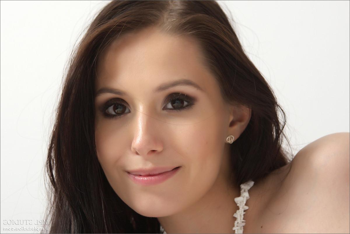12P Beautiful teen Vanessa strips and fingers sweet snatch