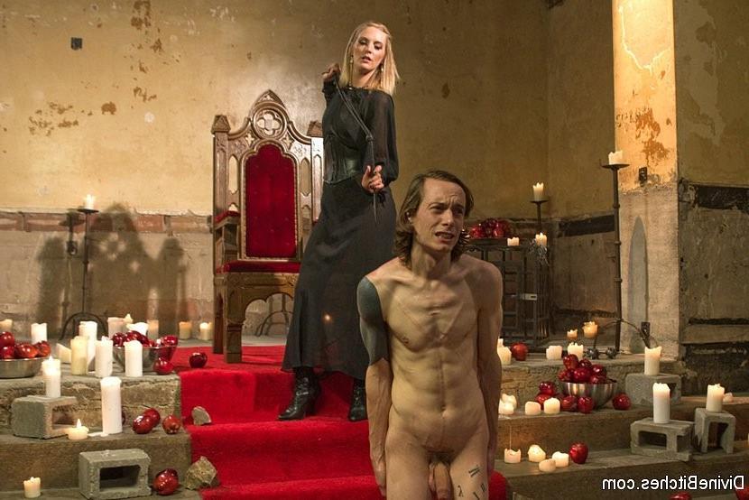 17P Mona Wales kinky humiliation goddess strapons ass and toys subs cock