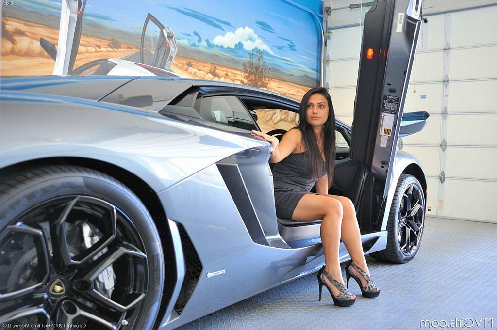 15P Car model Rikki Nyx rubs her naked boobs on the spoiler