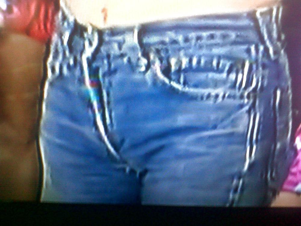 25P Cameltoe jeans 2