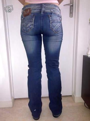 25P Cameltoe jeans 2