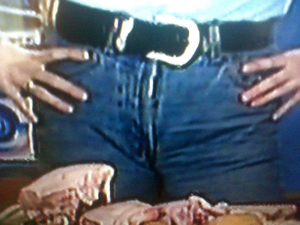 25P Cameltoe jeans 2