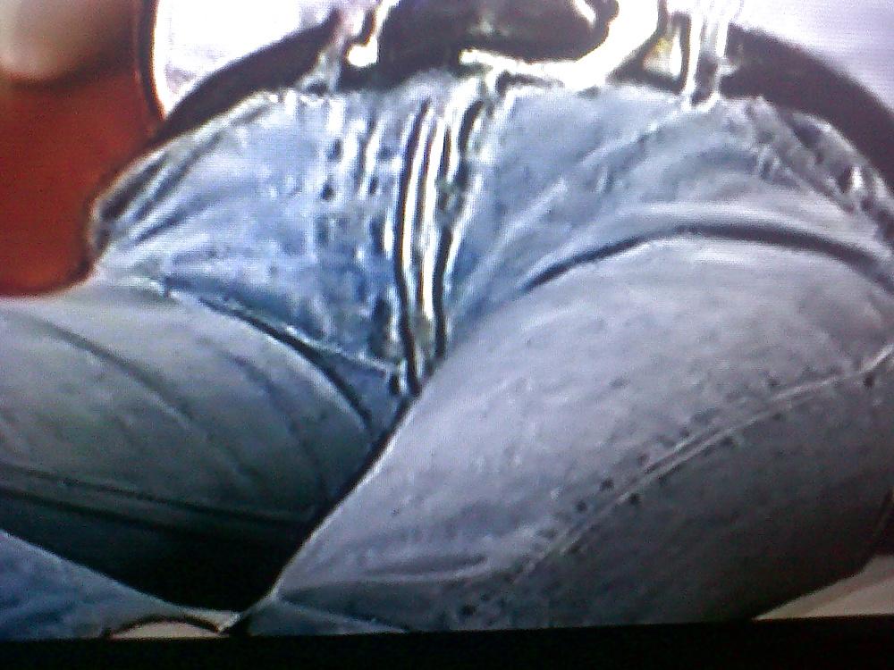25P Cameltoe jeans 2