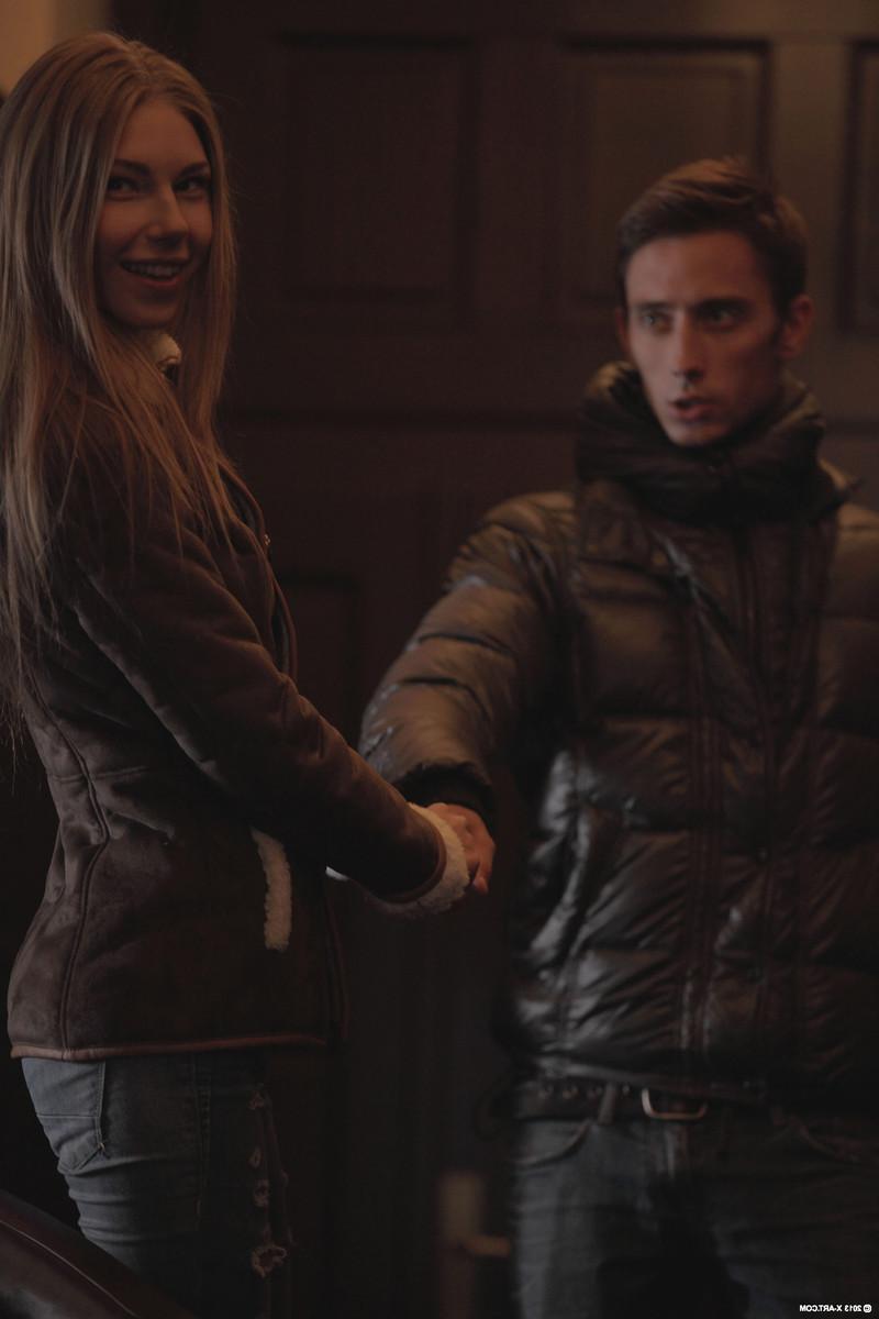 17P Blonde babe Angelica in romatic hotel sex