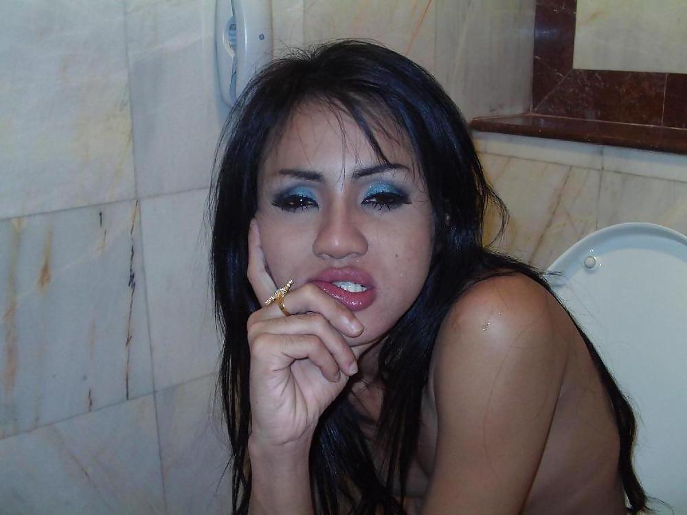 19P Ladyboy hooker in BKK