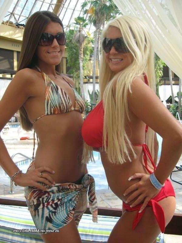12P Lots of large hooters in one place