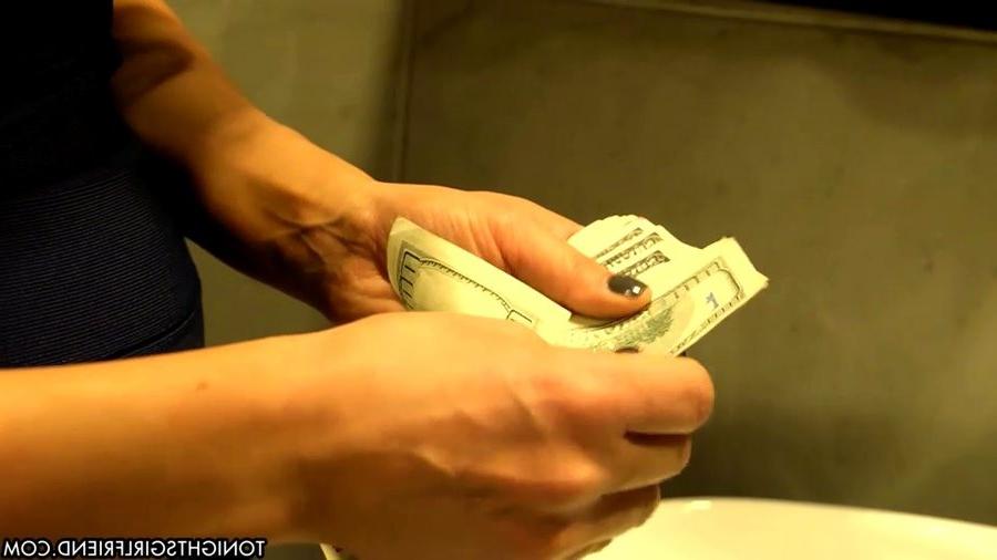 16P Escort Audrey Bitoni takes care of her client