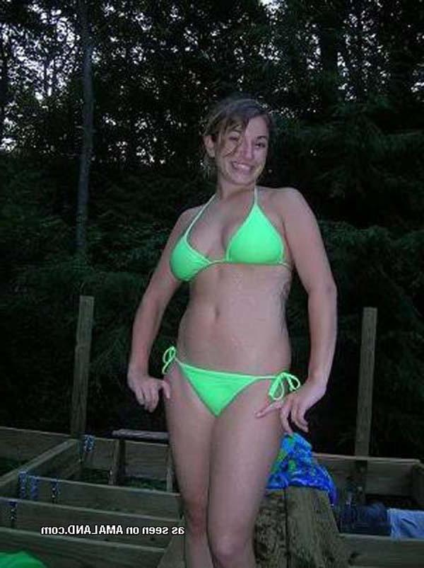 12P Sexy amateur girls with nice hooters