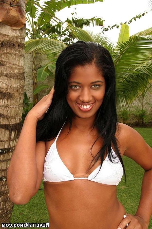14P This brazilian christina loves the thick and creamy and gets is all over her fac
