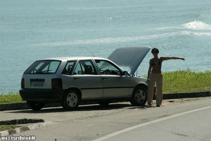 15P Hot brazillian has car trouble and gets rescued by a big dong